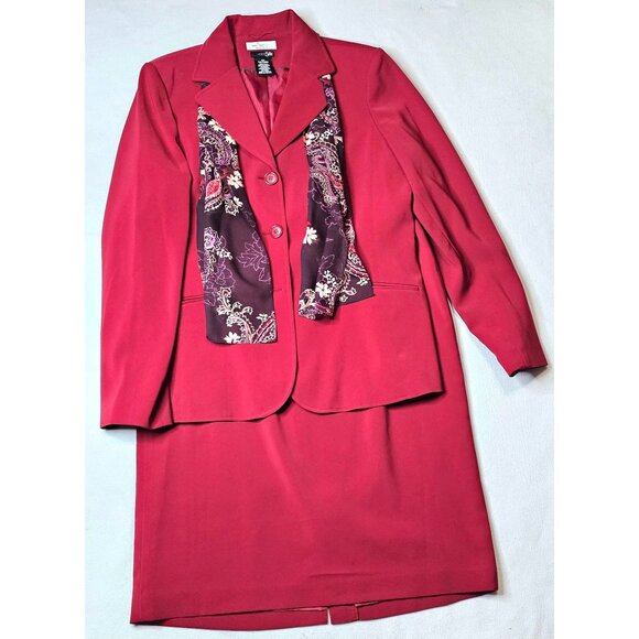 East 5th Womens Red Suit Set With Paisley Scarf & Nanotex Fabric 16T - Picture 1 of 16